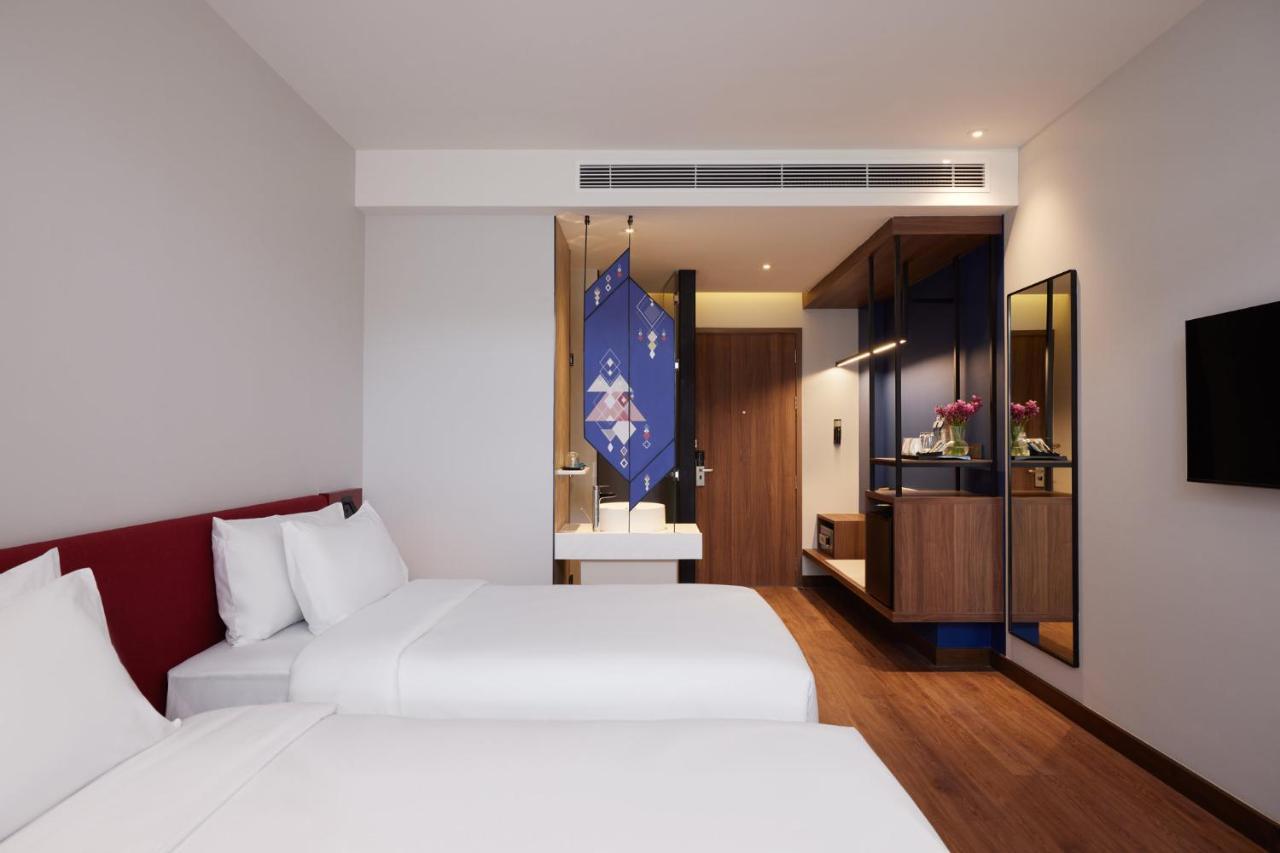 Centara Life Hotel Bangkok Phra Nakhon Exterior foto