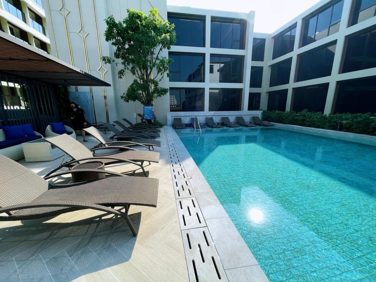 Centara Life Hotel Bangkok Phra Nakhon Exterior foto