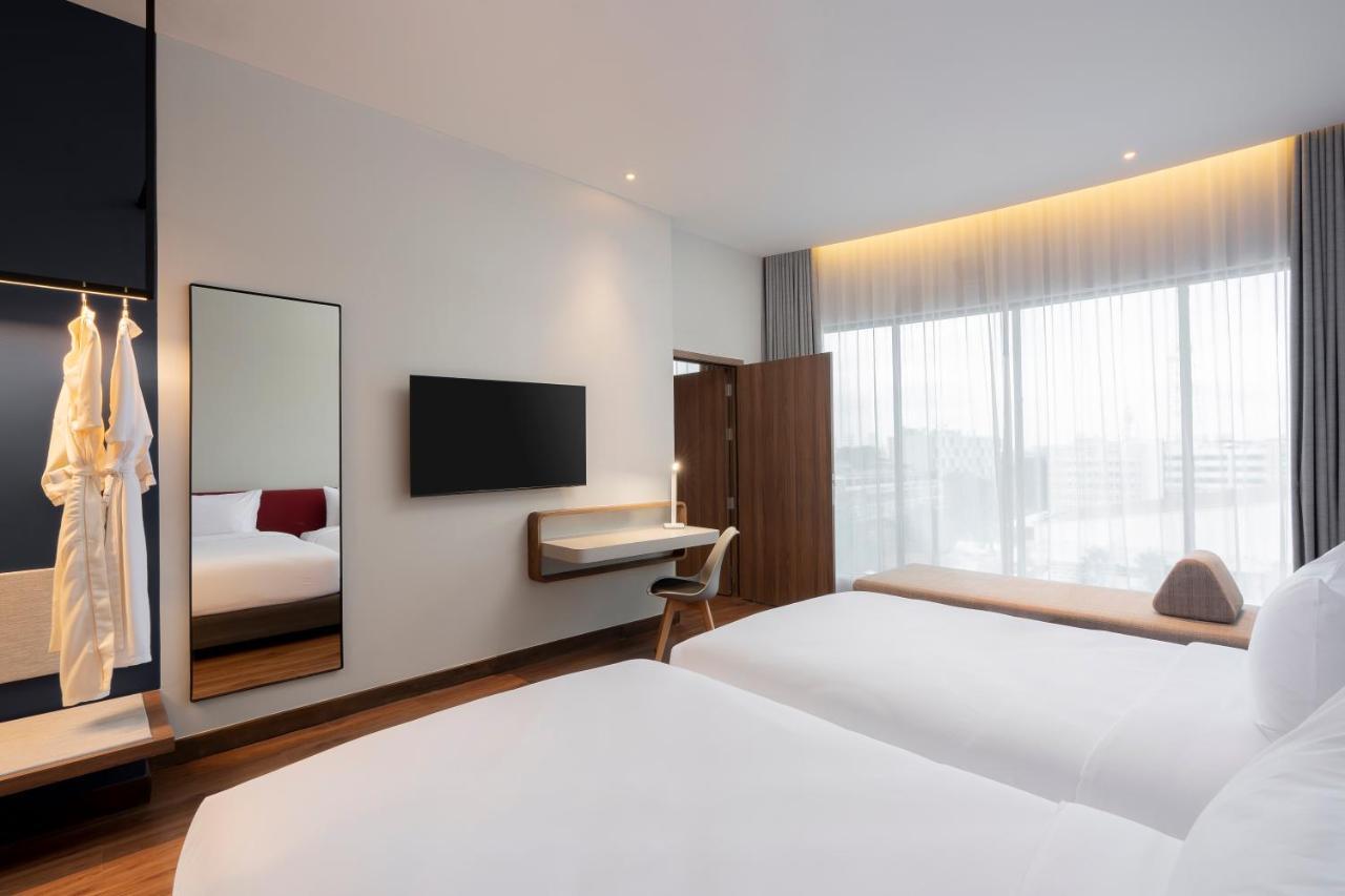 Centara Life Hotel Bangkok Phra Nakhon Exterior foto