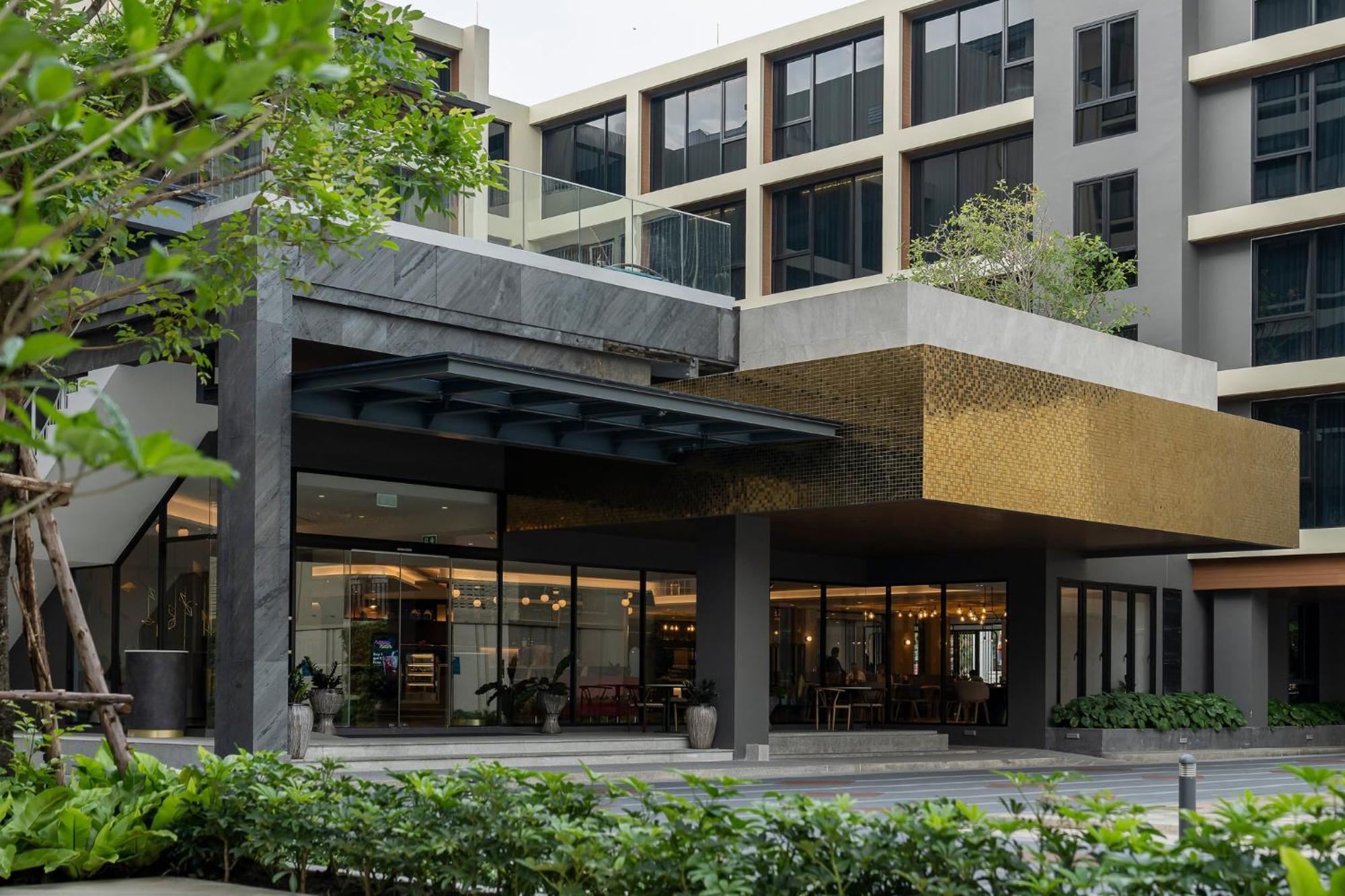 Centara Life Hotel Bangkok Phra Nakhon Exterior foto